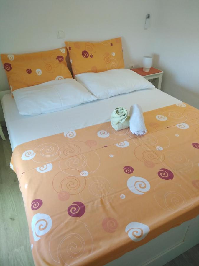 Apartments Nina Ravni Habitación foto