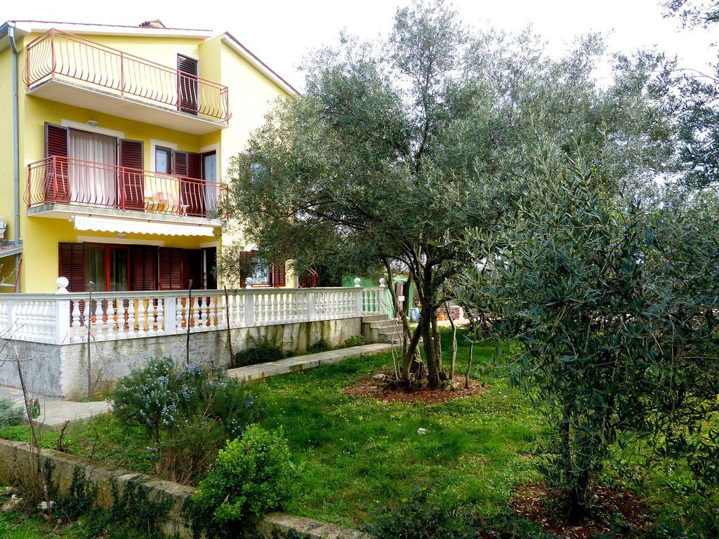Apartments Nina Ravni Exterior foto
